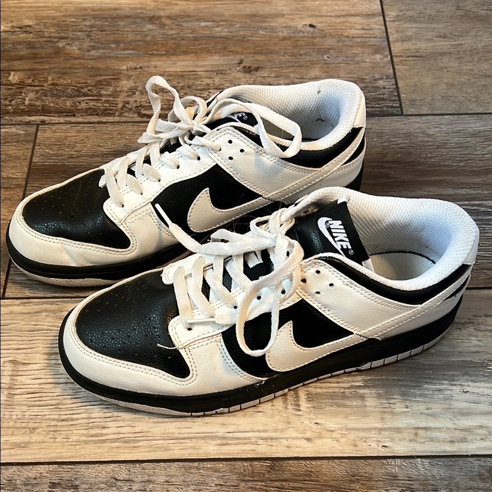 Nike Black and White Sneakers